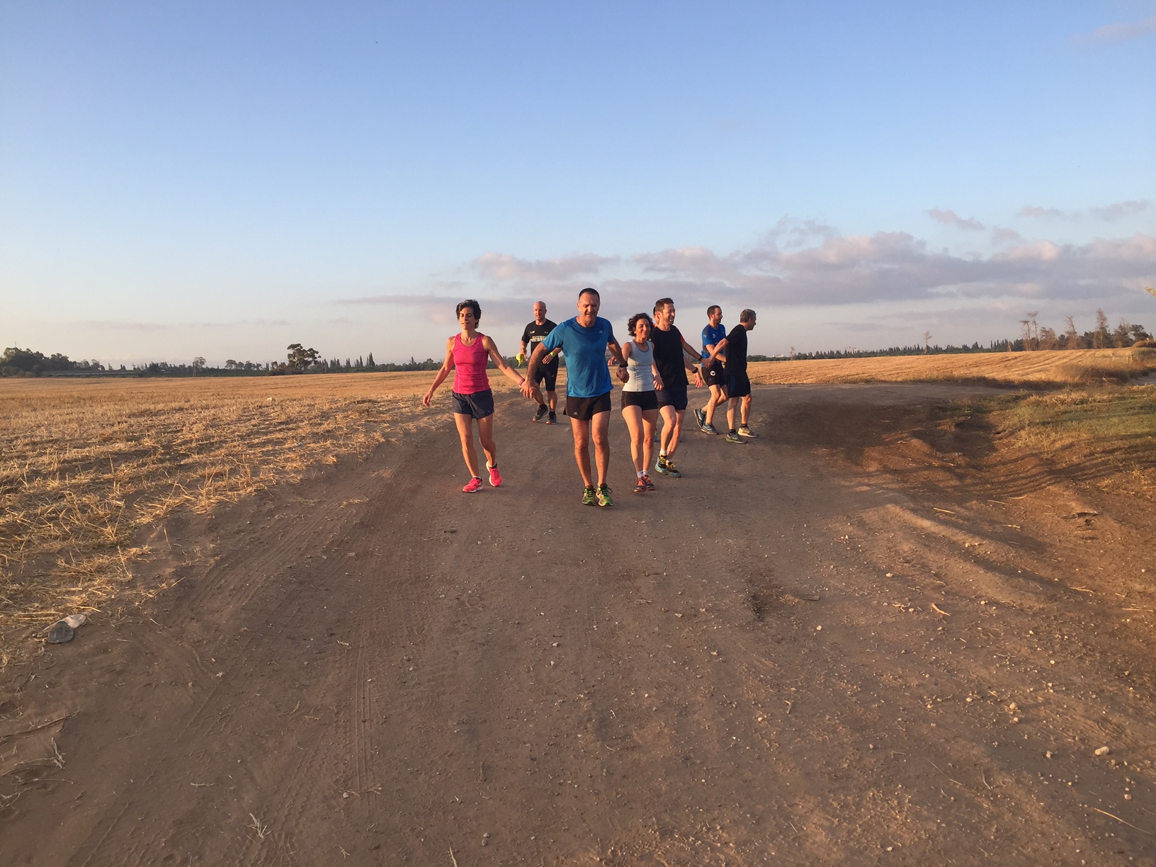אימון בבני ציון - ריצה בעיניים עצומות (3)