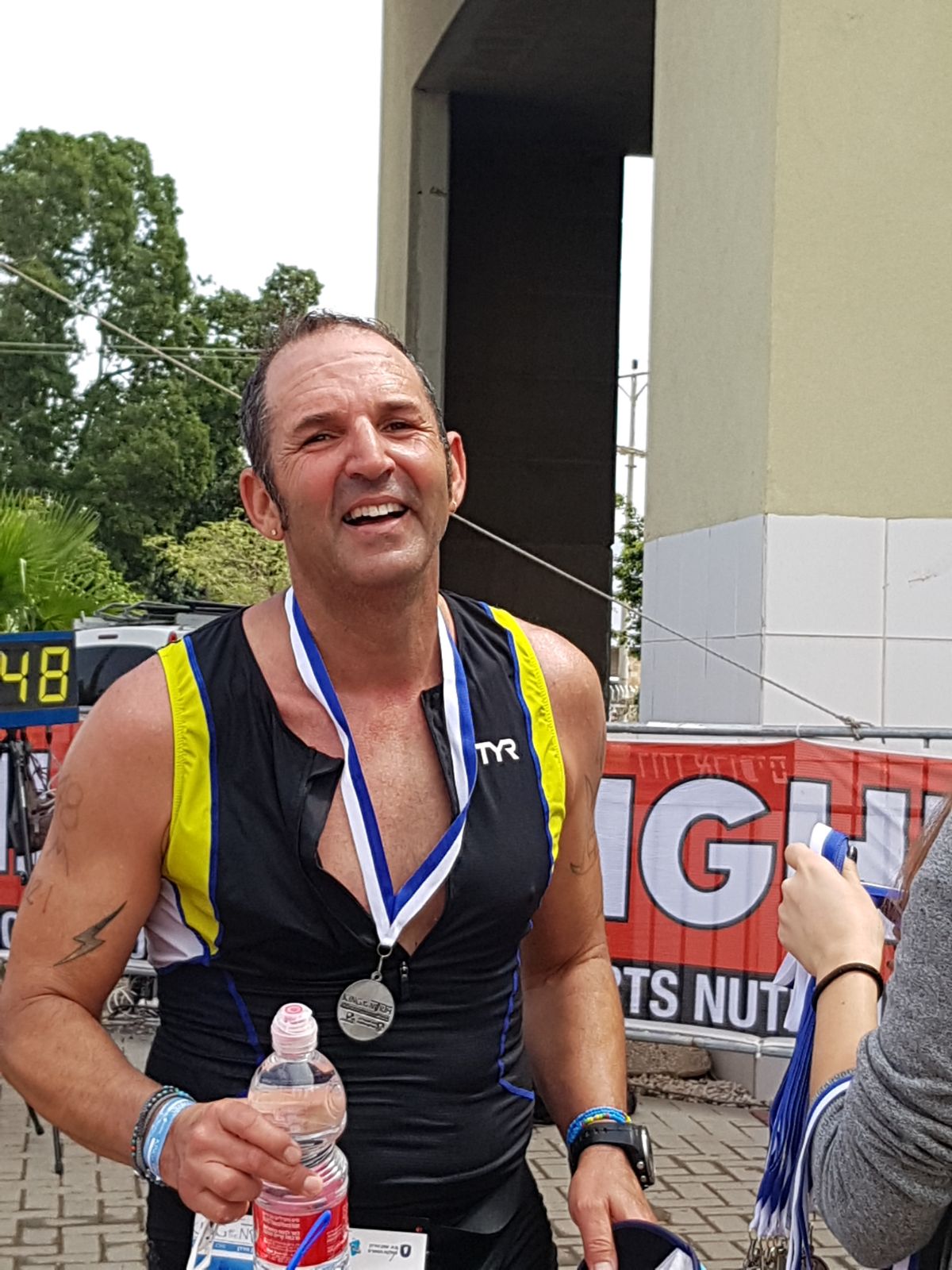 חצי איש ברזל - אסף לב