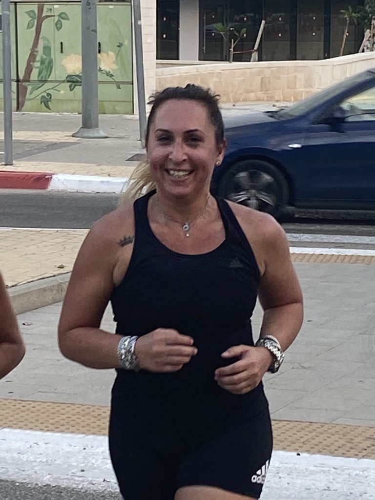 קבוצת ריצה בערב - איפה שירי ?