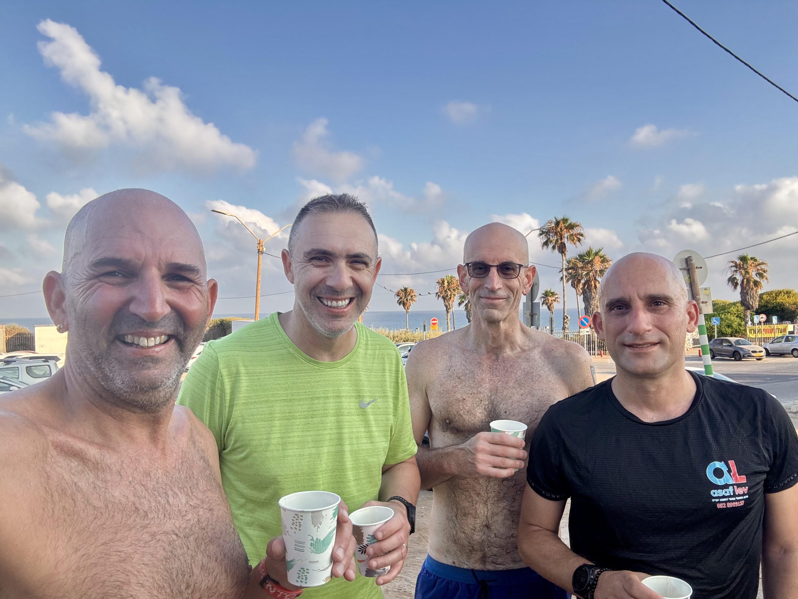 קבוצת ריצה מוקדם בבוקר: "רצים עם אסף" 2025